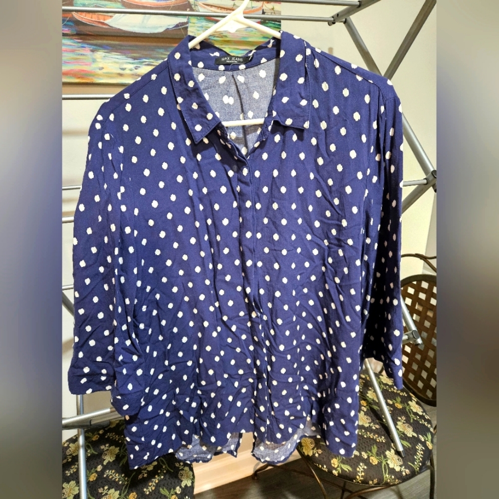MAX JEANS Button Down Blouse Blue w/White Polka Dots